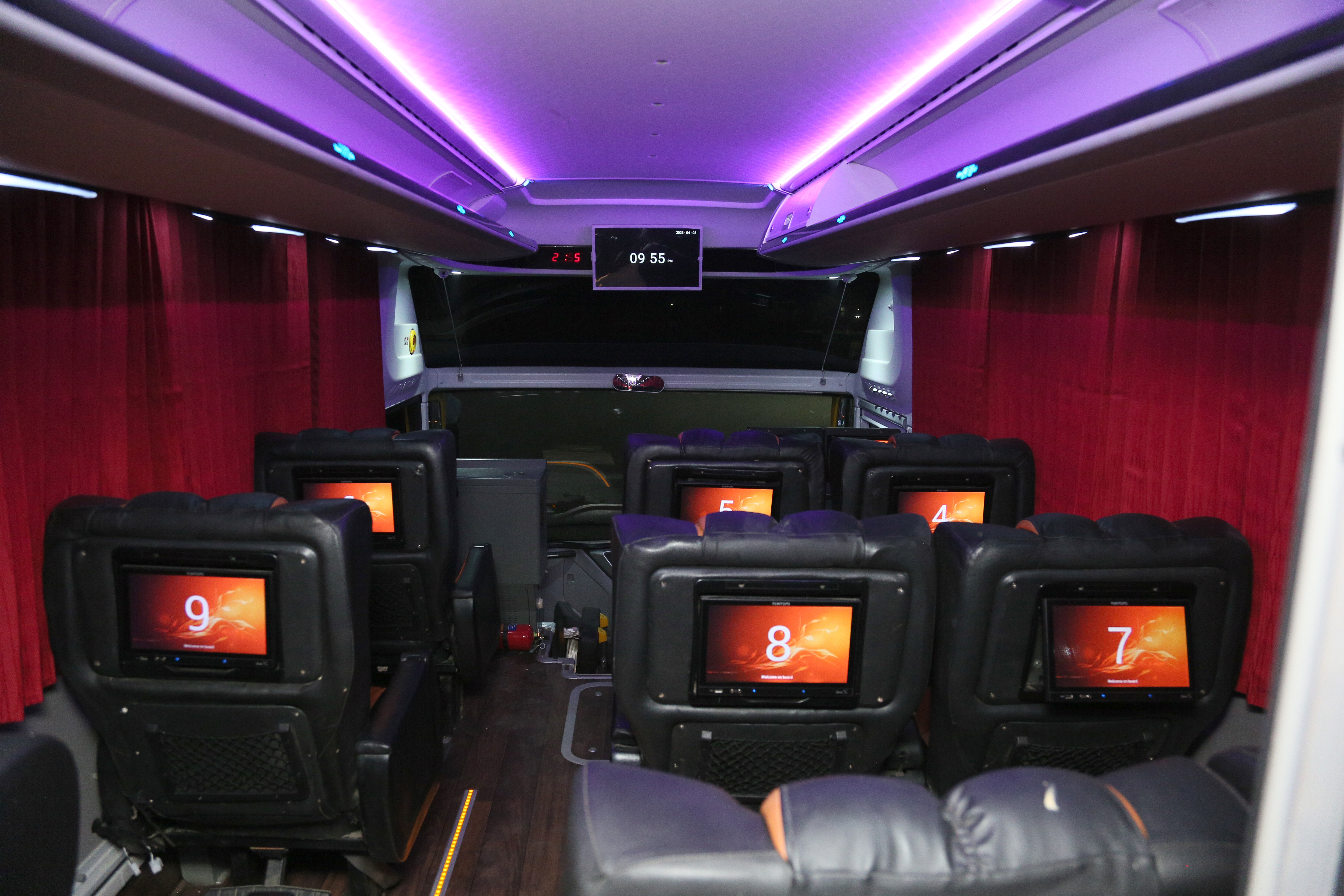 Business Class Seats